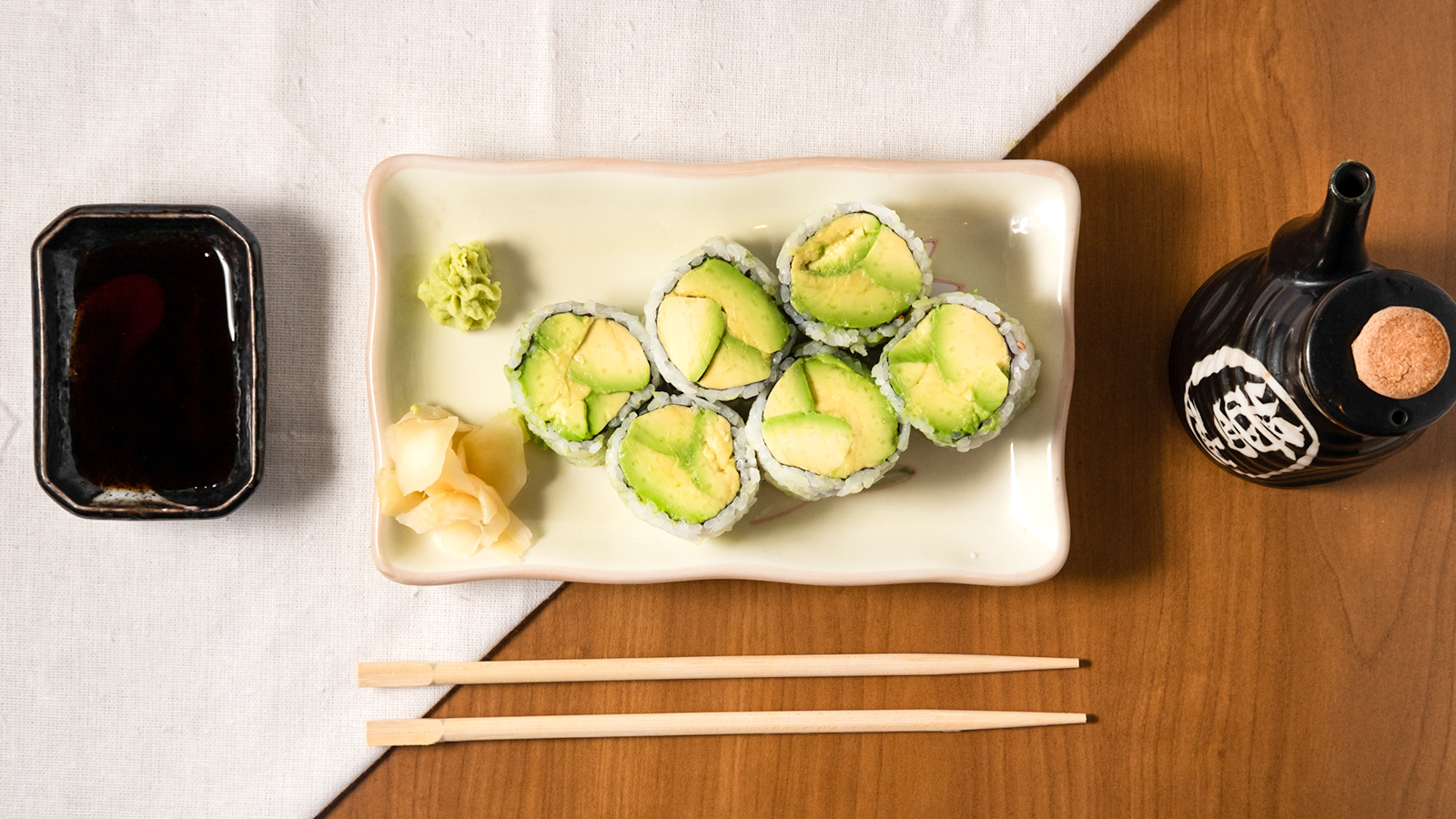 🥦 Avocado Roll