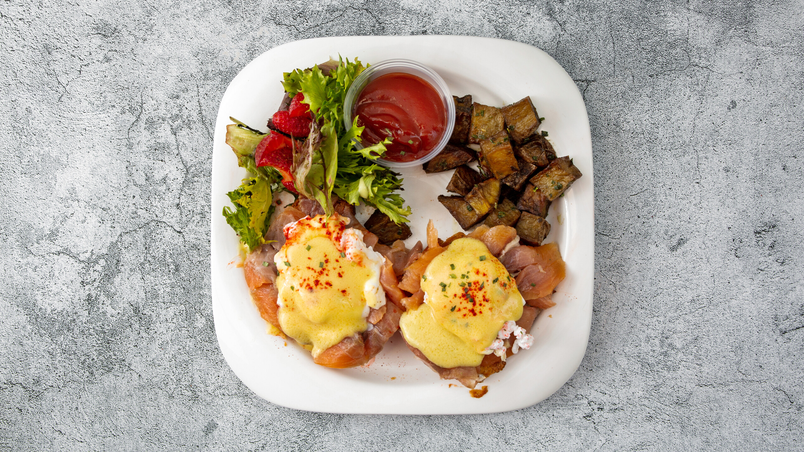 Smoked Salmon Benny