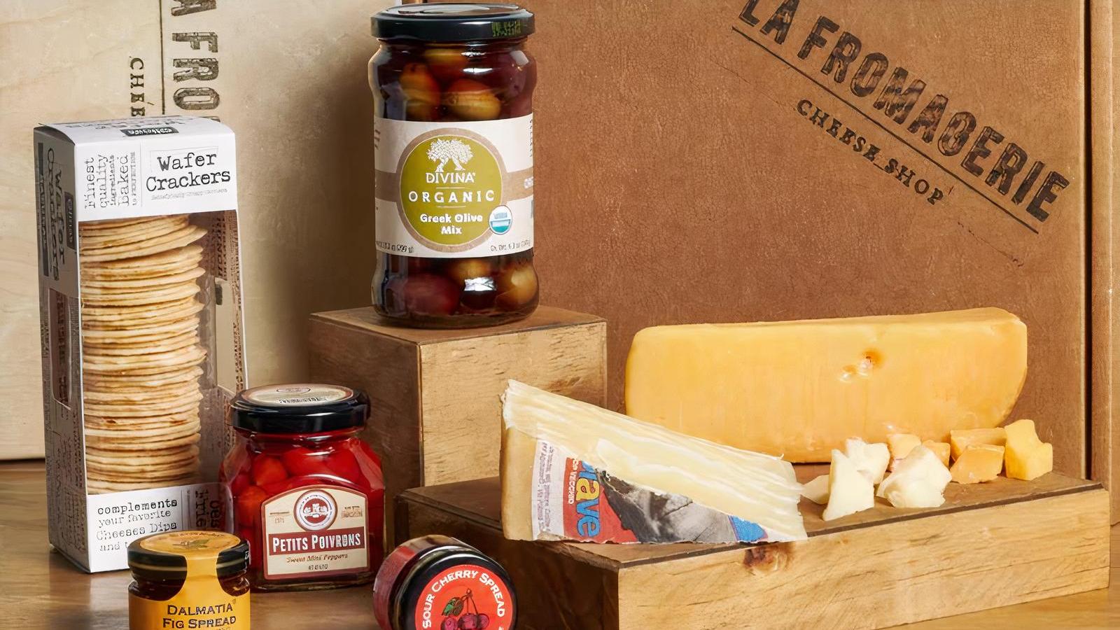 Aged Gouda, Piave Vecchio & Sweets Gift Box