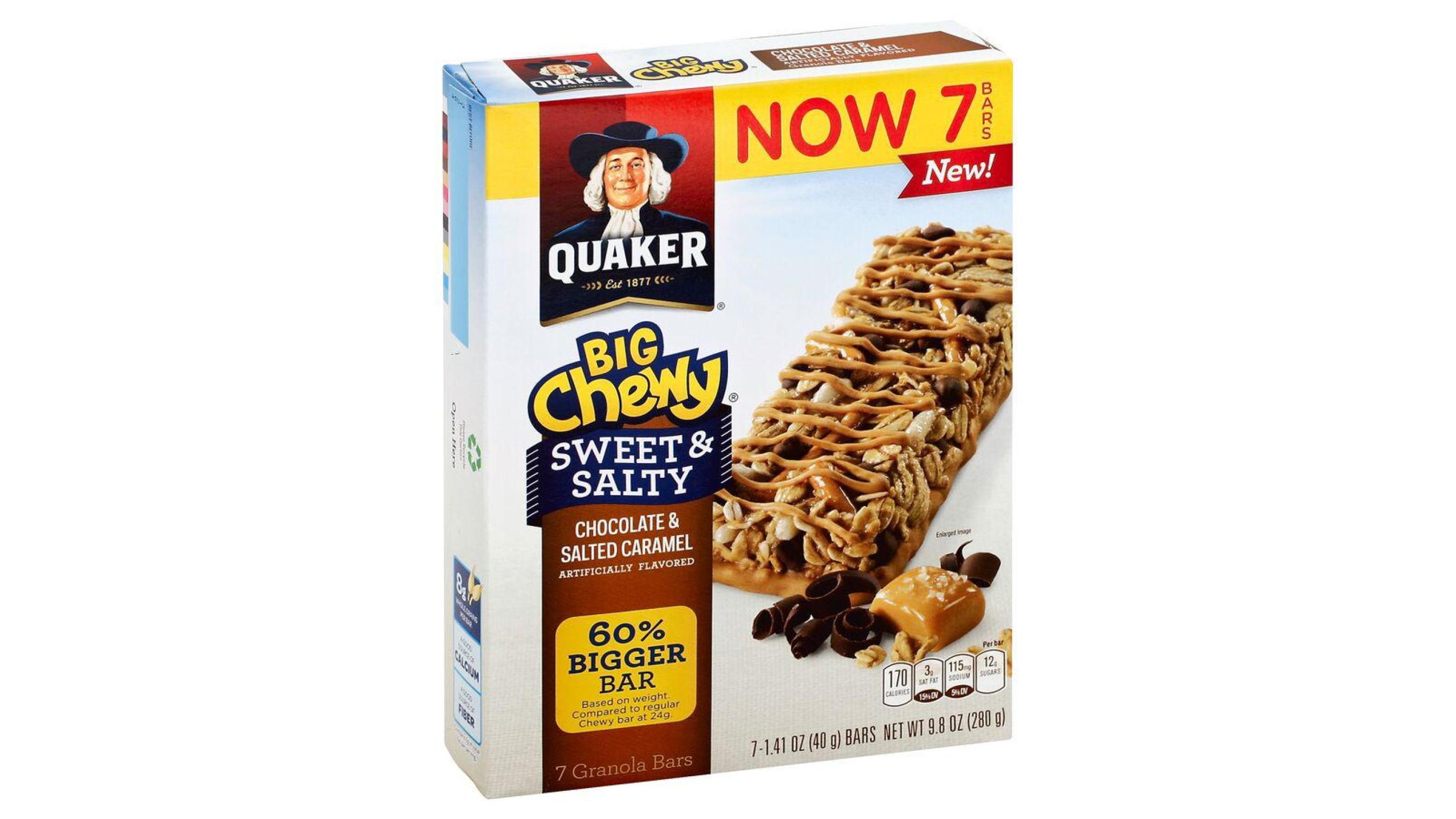 Quaker Quaker Big Chewy Sweet & Salty Chocolate & Salted Caramel Granola Bars 7 ct Box — product image